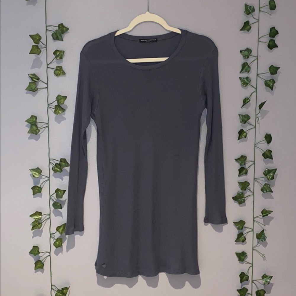 Women’s Brandy Melville Distressed Thermal Sweater